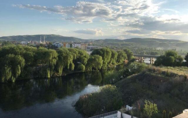 Firuze Beyaz Saray Otel