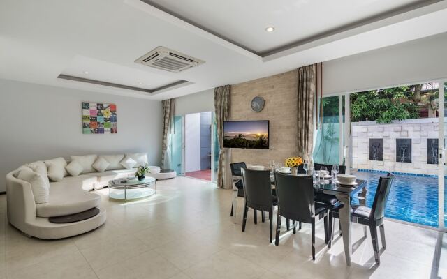 Trixie House Pool Villa in Rawai