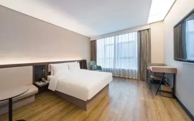 HanTing Hotel (Qingdao West Coast Qingda Affiliated Hospital Binhai College Subway Station)