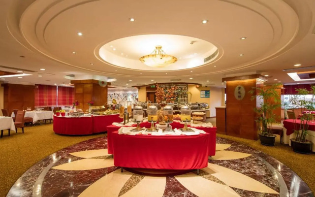 City Hotel
