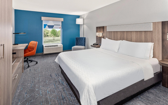 Holiday Inn Express Hotel & Suites Chicago-Algonquin by IHG