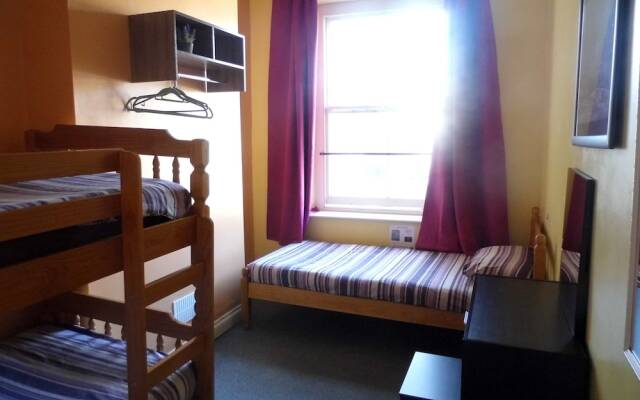 Homestay Bristol - Hostel