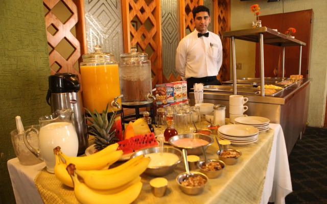 Hotel Paradise Inn