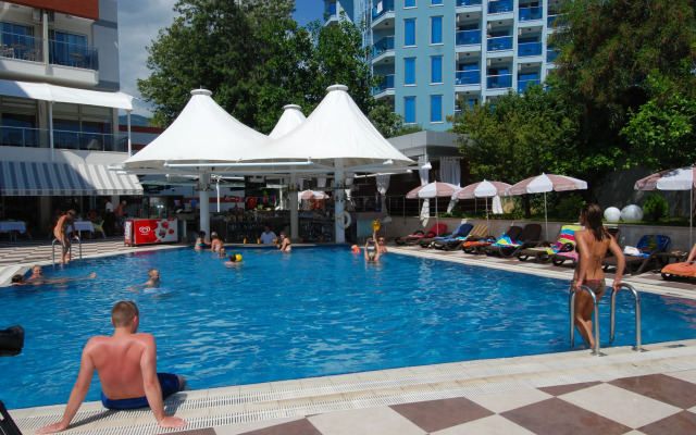 Grand Okan Hotel