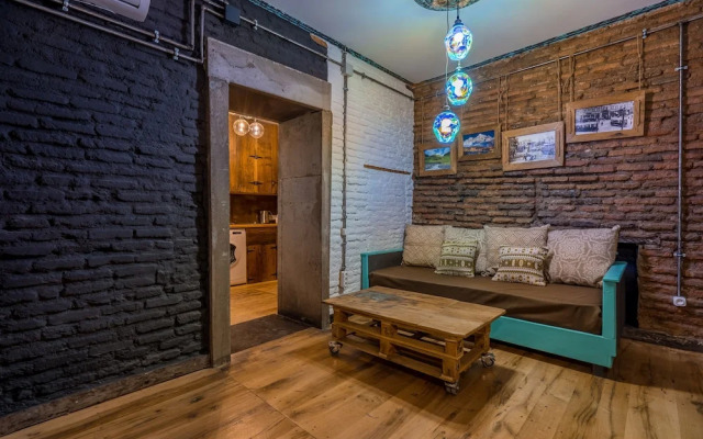 H&B apartments Zurab Zhvania