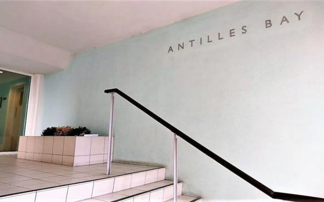 Canary Wharf Luxury River view apartment