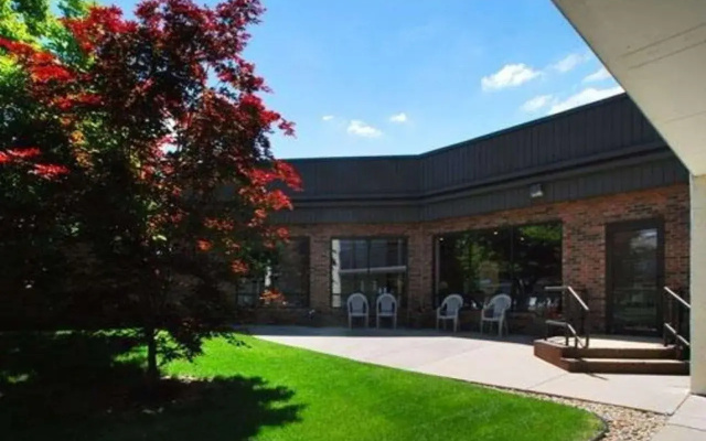 Rodeway Inn Conference Center