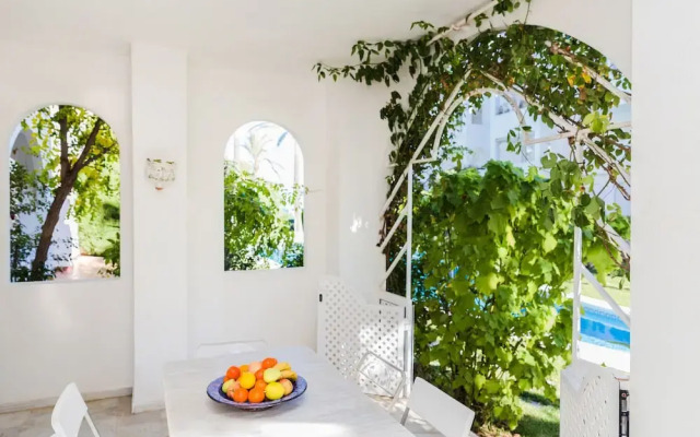 Oasis Club II Triplex Apartment