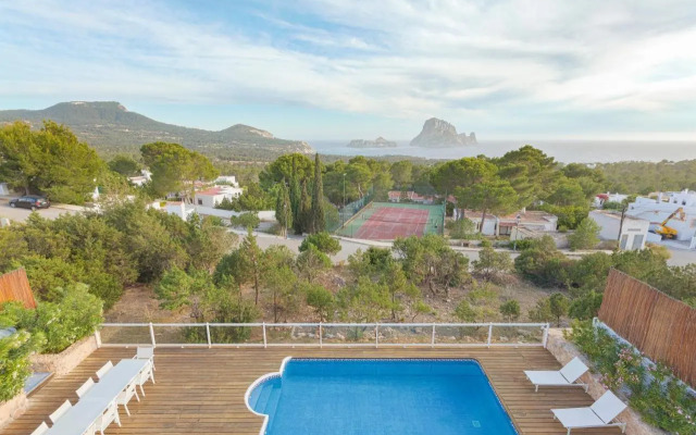 Villa Serretes