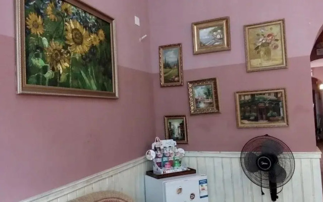 Alice Family Hotel