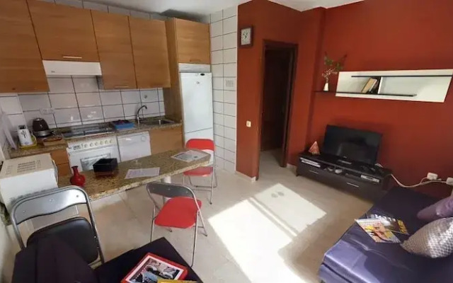 Romantic Sunny Apartment