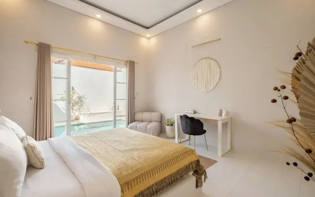 Private Pool Villa Ahana by OriVista