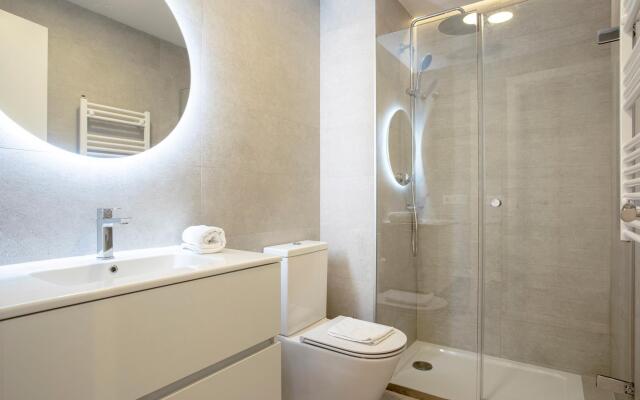 Magnificent 3BD apartment in Santa Cruz neighborhood. Aire II