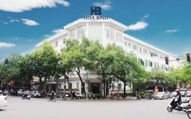Hoa Binh Hotel