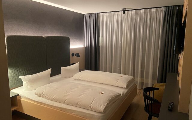 Hotel Zum Goldenen Hirsch