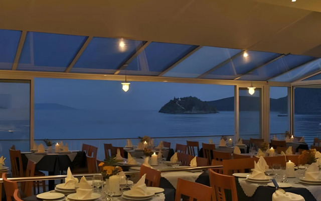 Hotel Tolo