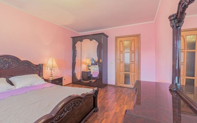 Апартаменты FlatHome24 на Коломяжском пр-те