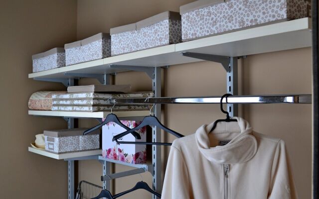 Townhouse Park & House