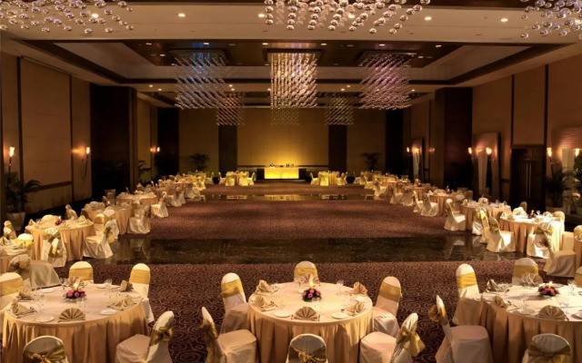 The Retreat Hotel & Convention Centre