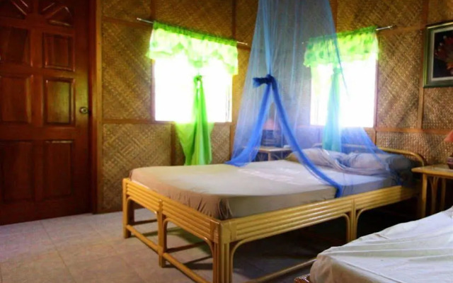 Parrot Paradise Resort