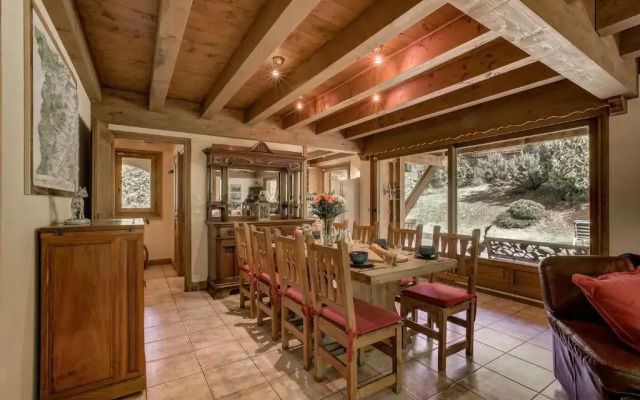 Chalet Ecritoire - Alpes Travel - Les Houches - Sleeps 10
