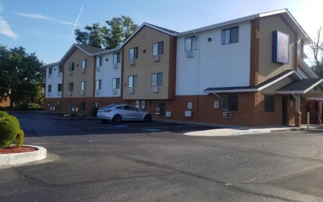 Motel 6 Salisbury, MD