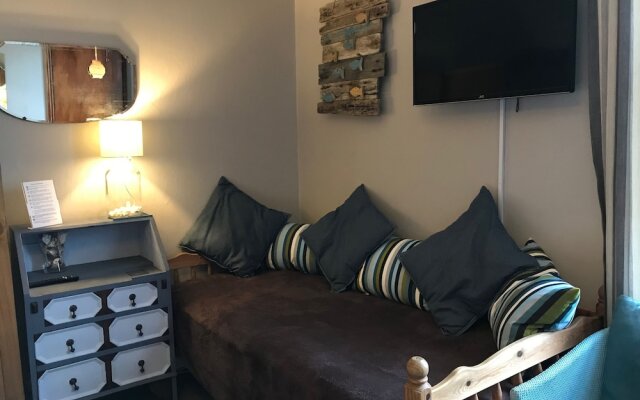 Kelston Guest House