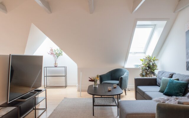 Sanders Canal - Chic 2-bdr Apt in Arhus Center