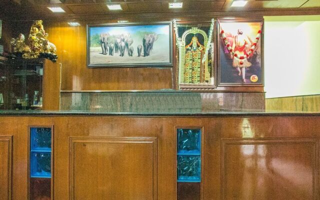 OYO 16896 Priyanka Residency