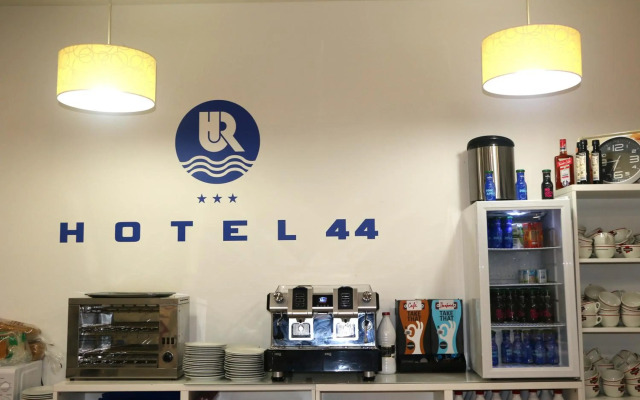 Hotel 44