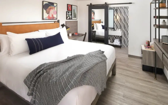voco The Tuxon by IHG
