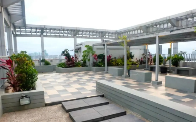 Best Choice And Cozy Studio Cosmo Terrace Apartment