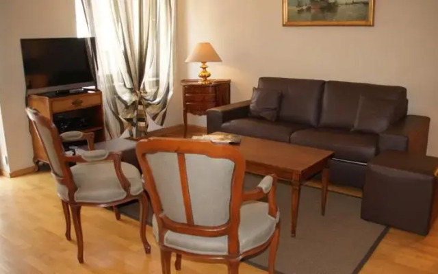 C.j.1 Brussels Apartments