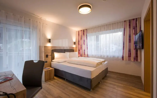 Aparthotel AlpTirol