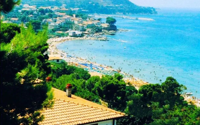 Villa Laura Sea View Apartments