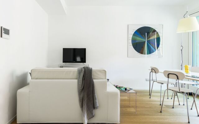 Home At Hotel - Sormani