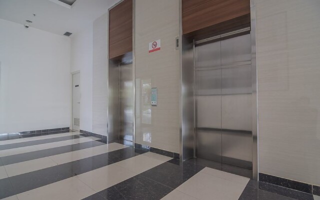 RedDoorz Apartment @ Sentul Tower