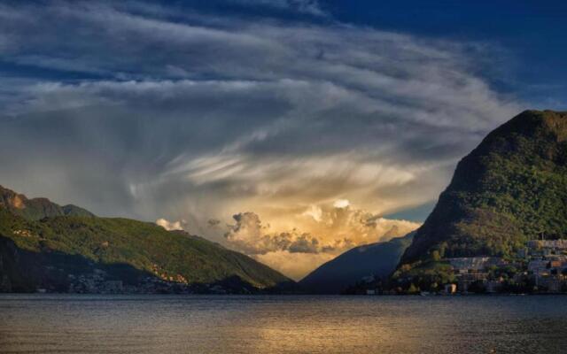 Lovely House on Lake Lugano