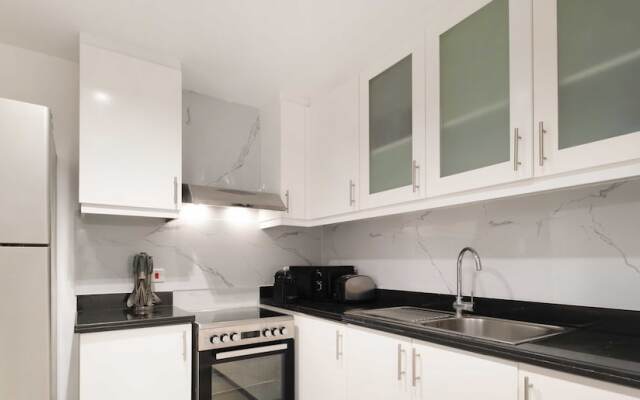 Lux  The Jbr Premium Sea View Suite