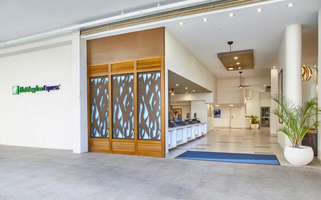 Holiday Inn Express Waikiki