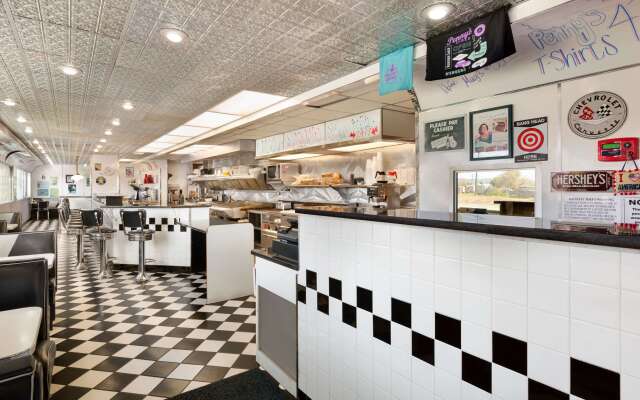 Travelodge by Wyndham Alpine