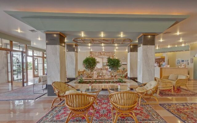 Possidi Holidays Resort & Suite Hotel