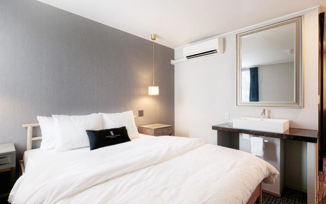 The Barn Tokyo – Guest Rooms – Tokyo