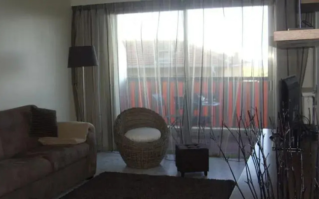 studio blue sea view