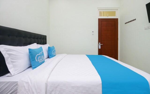OYO 90217 Cmb 37 Guest House