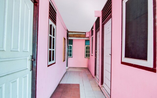 SPOT ON 91858 Raja Homestay Syariah