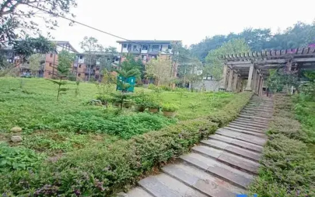 Hongchen Inn Homestay (Emeishan Visitor Center)