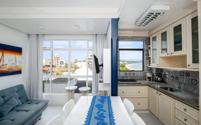 Apto elegante com piscina frente mar JBM304