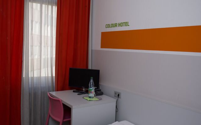 Colour Hotel