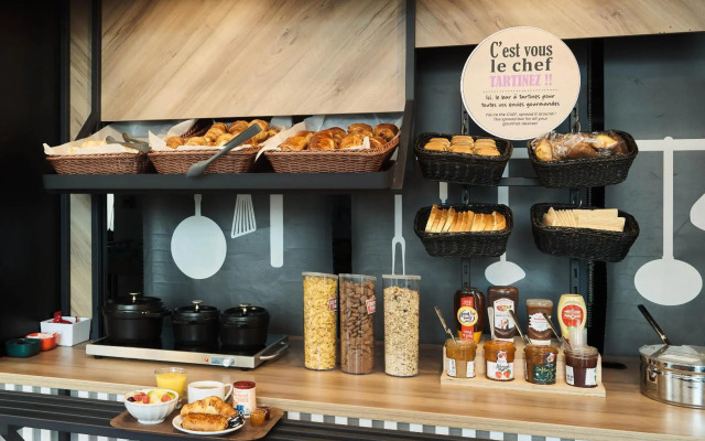 B&B HOTEL Paris Porte de Bagnolet